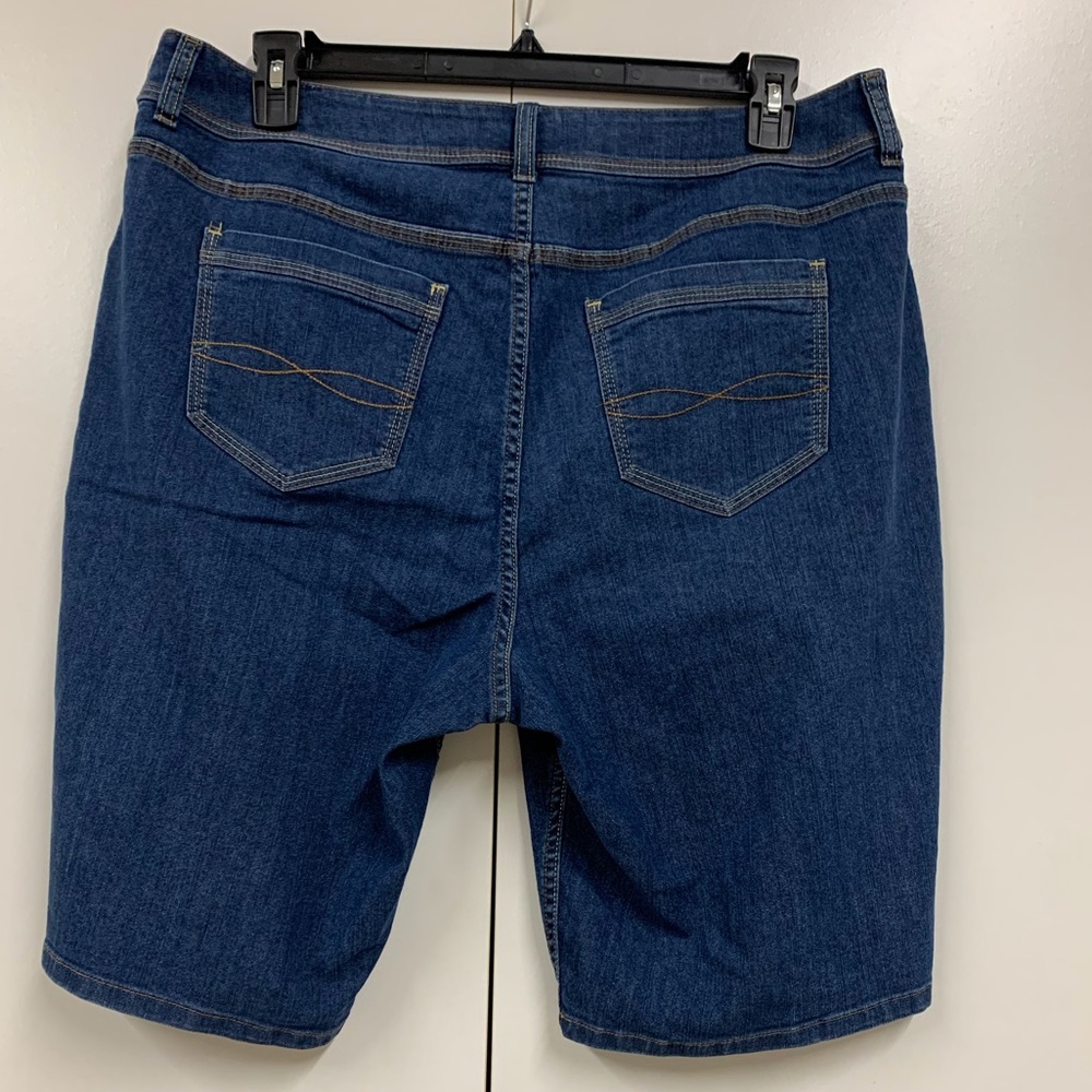 NWOT Riders by Lee Jean Shorts - sz 20W - Picture 2 of 7